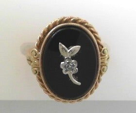 Preowned 10K Yellow Onyx and Diamond Ring