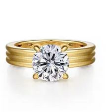 14k Yellow Gold Round Diamond Engagement Ring