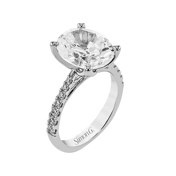 White 18 Karat Classic / Prong / Pave Ring Size 6.5