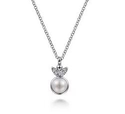 925 Sterling Silver Diamond Bujukan Pearl Pendant Necklace