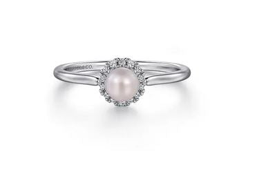 14k White Gold Pearl Ring With Diamond Halo