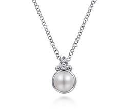 925 Sterling Silver Diamond Bujukan Pearl Pendant Necklace