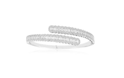 Lady's White 14 Karat Bangle Bracelet With 5.30Tw Round I I1 Diamonds