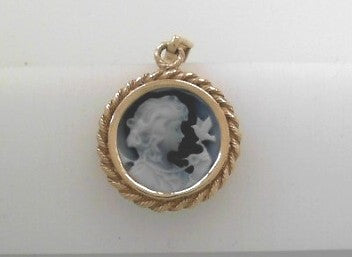 Preowned 14K Yellow Rope Detailing Silhouette Pendant