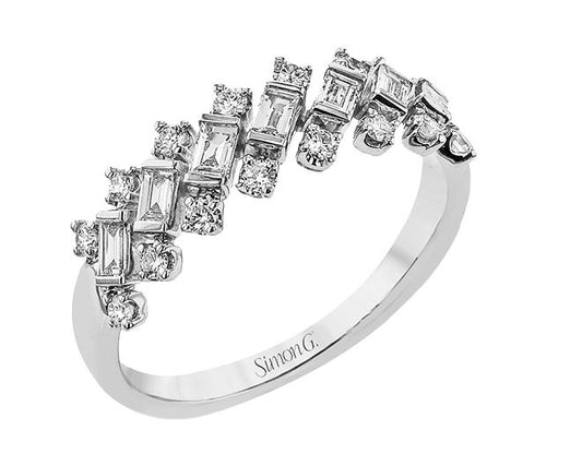 Lady's White 18 Karat Stackable Fashion Ring Size 6.5