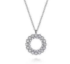 14k White Gold Diamond Circle Pendant Necklace